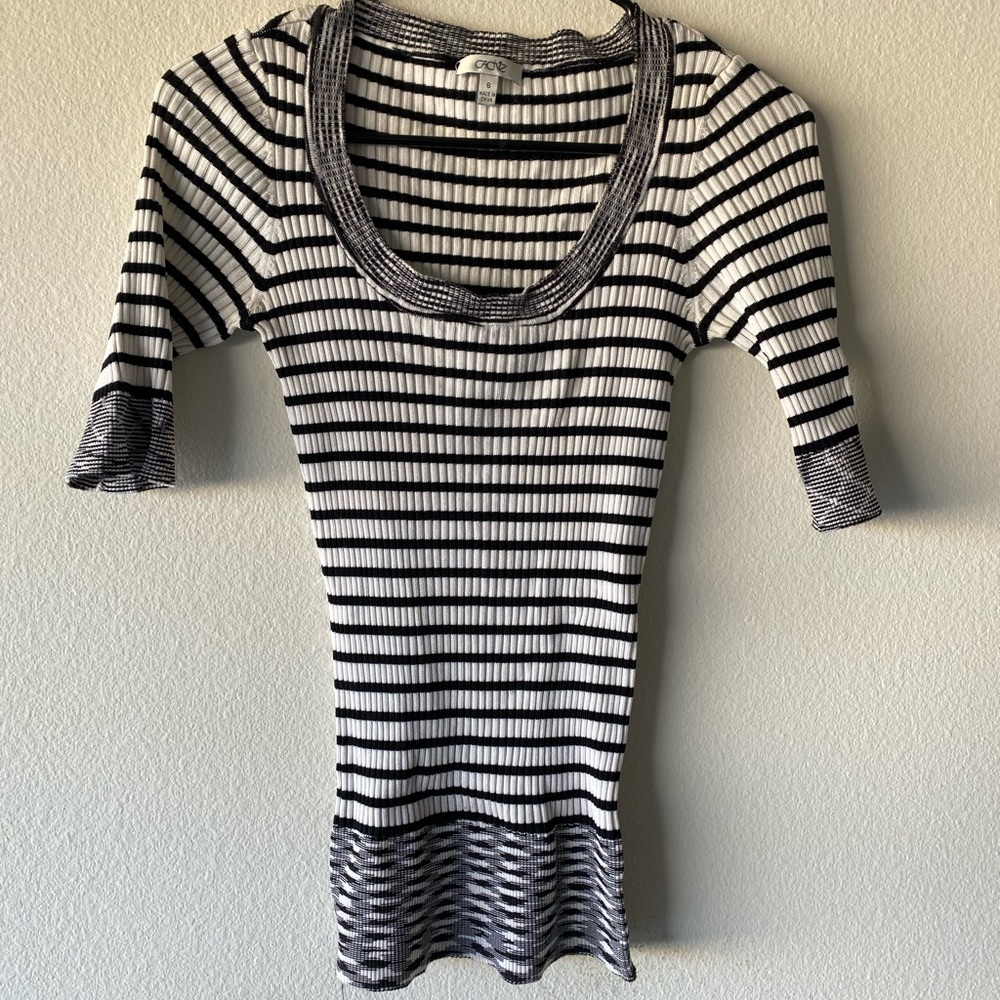 Cache Ribbed Top - Picture 4 of 4